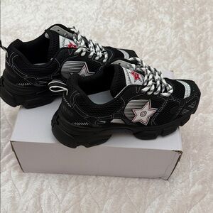 1:1 high quality Dior Black and White Star Sneakers, women/men 40-41